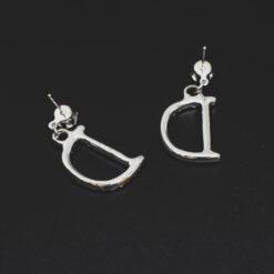 ต่างหูแป้นห้อยอักษรตัว D-318-2